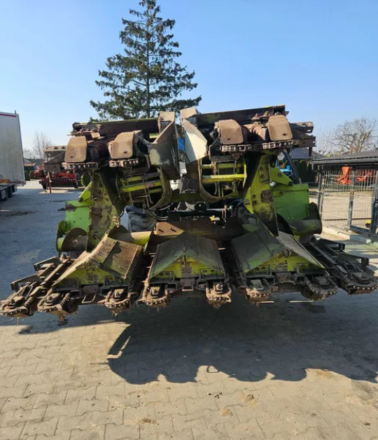 Przystawka do kukurydzy Claas 6-75 z docinaczem - Heder - MAGJAR