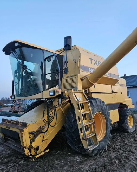 Kombajn New Holland TX65 - Kombajn - MAGJAR