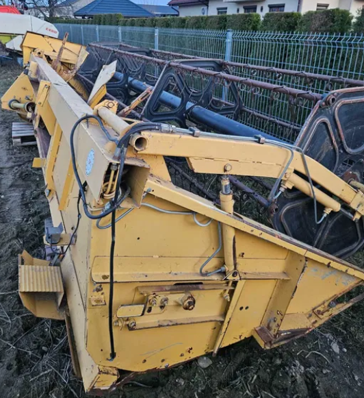 Kombajn New Holland TX65 - Kombajn - foto 5