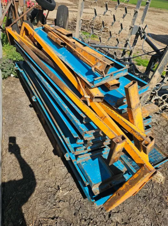 Przyczepa skorupowa Rolland Turbo 13 - Przyczepa - foto 8