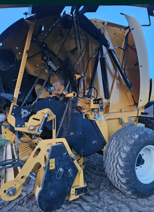Prasa New Holland Roll-Belt 180 - Prasa - foto 5