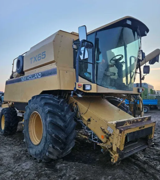 Kombajn New Holland TX65 - Kombajn - foto 2
