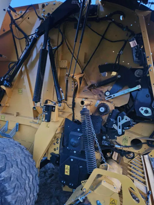 Prasa New Holland Roll-Belt 180 - Prasa - foto 7