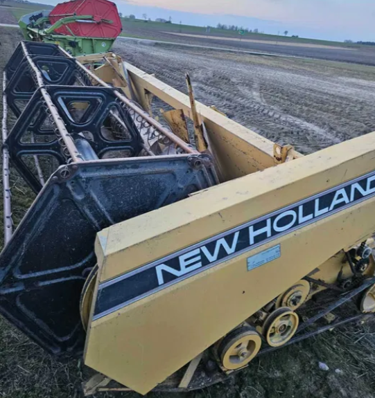 Kombajn New Holland TX65 - Kombajn - foto 6